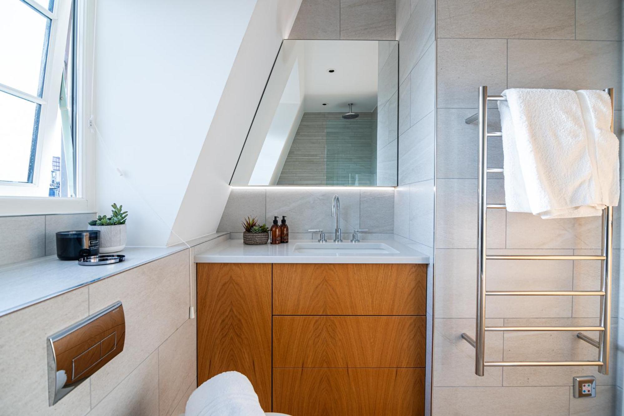 Stunning 1-Bedroom Penthouse In Marble Arch 72 London Exterior photo