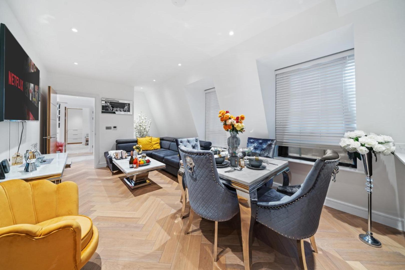 Stunning 1-Bedroom Penthouse In Marble Arch 72 London Exterior photo